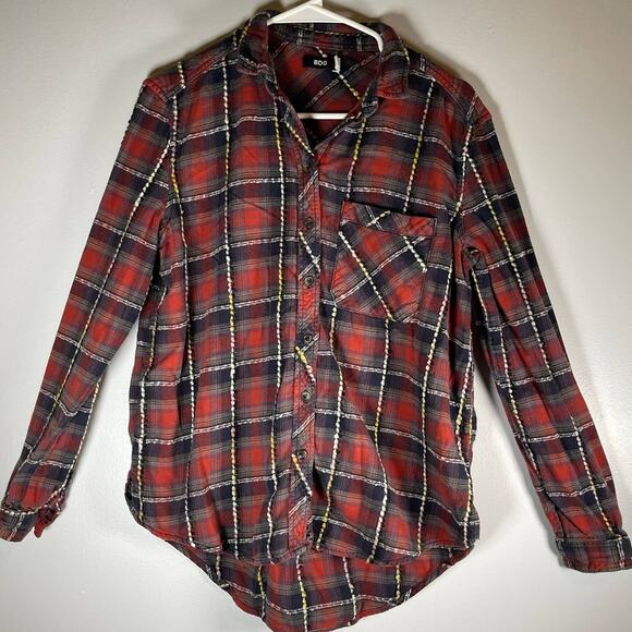 BDG Plaid Flannel & Yarn Textured Button-Up Shirt Red Soft Size Small Petite SP - Picture 2 of 9